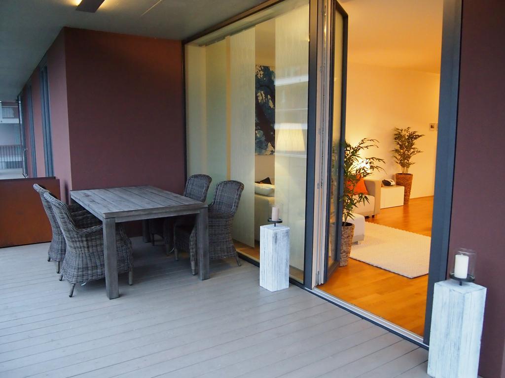 Apartment Schlosspark Am Traunsee Altmuenster Ruang foto